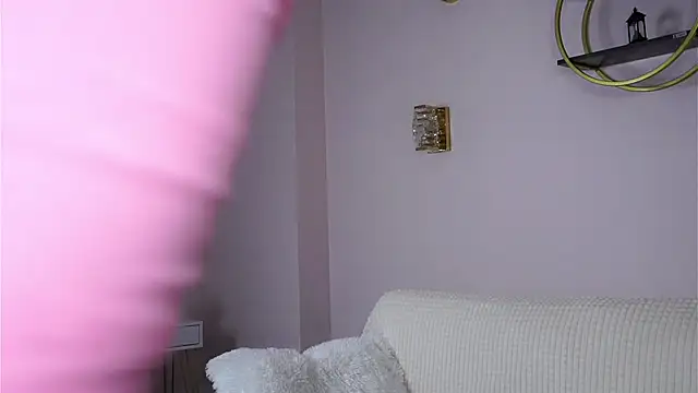 SunnivaCovil online show from 11-15-25, 02:46