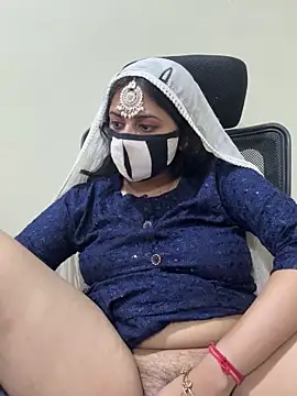 Dishasarmaa05 online show from 04-09-26, 04:12