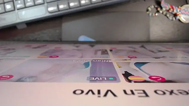 Mature 2025 online show from 10-07-25, 05:32