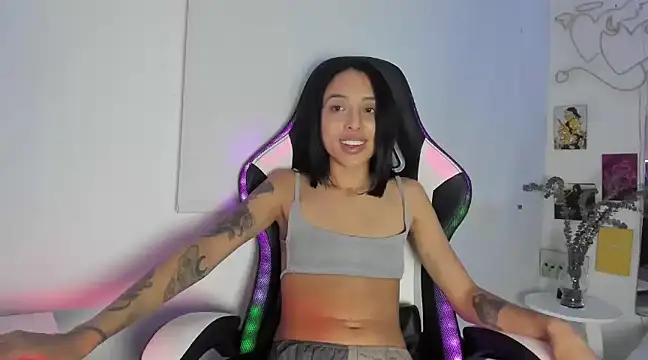 Snapshot of agaataa_ chatting on 03-08-25, 01:50 agaataa online show from 03-08-25, 01:50