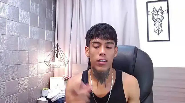 Snapshot of RyanKing19 chatting on 02-27-25, 08:28 RyanKing19 online show from 02-27-25, 08:28