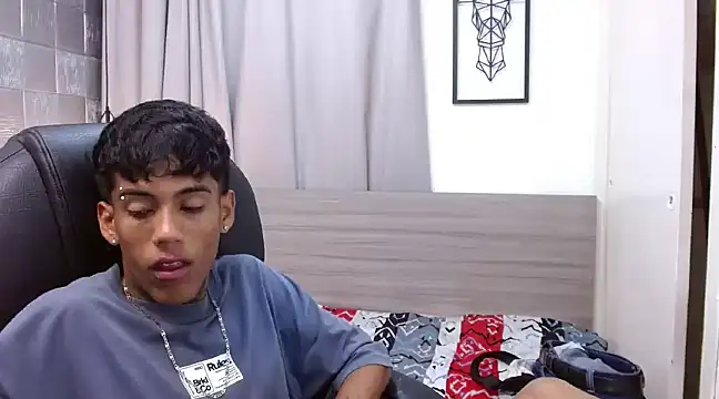 Snapshot of RyanKing19 chatting on 03-11-25, 06:43 RyanKing19 online show from 03-11-25, 06:43