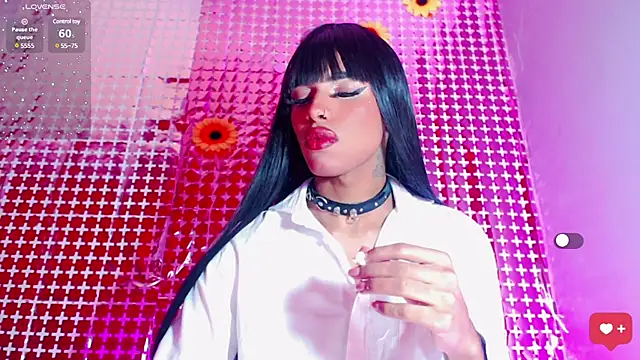 Snapshot of jymena_xxx chatting on 03-11-25, 04:10 jymena xxx online show from 03-11-25, 04:10