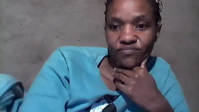 sexybigass31 online show from 05-18-26, 12:18