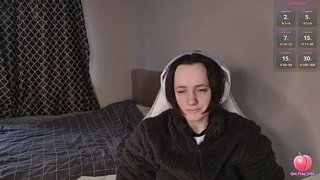 Luna Loveee online show from 04-02-26, 04:43