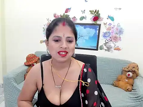 leahgotiii online show from 05-18-26, 04:18