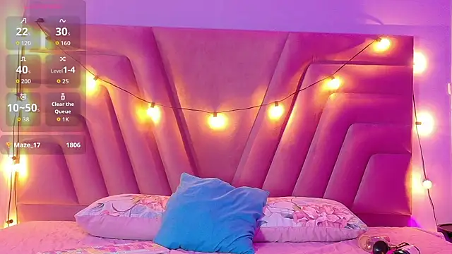 innocenthazel online show from 10-31-25, 02:56