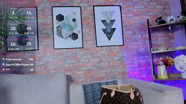 Lucia Brown  online show from 09-15-25, 04:23