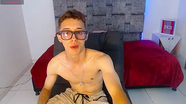 skinny bigcock02 online show from 03-05-26, 09:22