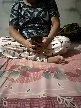 sharnjit299 online show from 09-09-25, 04:39