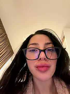 Mia Splash online show from 01-16-26, 07:56