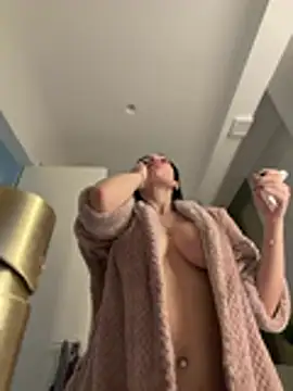 Mia Splash online show from 04-07-26, 03:12