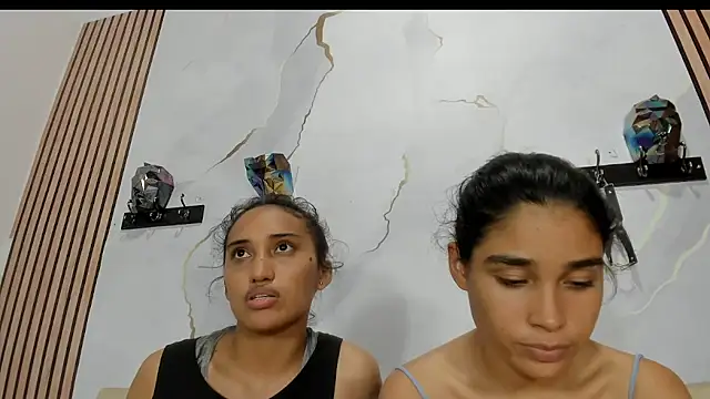 Snapshot of ElizaAndQuisha chatting on 02-22-25, 06:52 ElizaAndQuisha online show from 02-22-25, 06:52