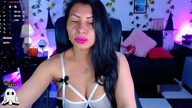 Snapshot of AbbyPrincessAGT chatting on 10-27-25, 11:52 AbbyPrincessAGT online show from 10-27-25, 11:52