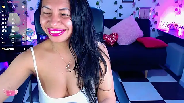 Snapshot of AbbyPrincessAGT chatting on 11-07-25, 08:09 AbbyPrincessAGT online show from 11-07-25, 08:09