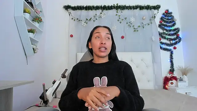 Emma lorense22 online show from 12-15-25, 07:07