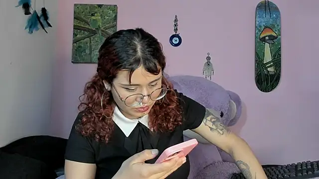 Maddy Jhonsson online show from 03-24-26, 01:43