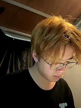 Snapshot of Anson0722 chatting on 09-21-25, 03:30 Anson0722 online show from 09-21-25, 03:30