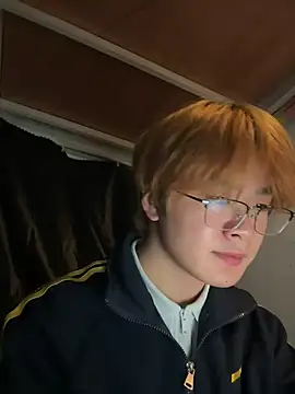 Snapshot of Anson0722 chatting on 10-25-25, 02:56 Anson0722 online show from 10-25-25, 02:56