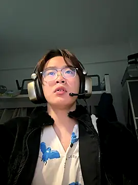 Snapshot of Anson0722 chatting on 11-03-25, 02:35 Anson0722 online show from 11-03-25, 02:35