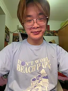 Snapshot of Anson0722 chatting on 06-11-26, 12:14 Anson0722 online show from 06-11-26, 12:14