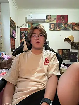 Snapshot of Anson0722 chatting on 06-15-26, 11:45 Anson0722 online show from 06-15-26, 11:45