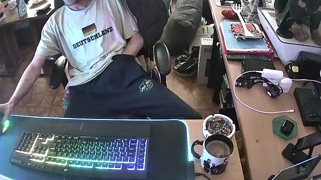 DerGeileLoveboy online show from 03-23-26, 07:01