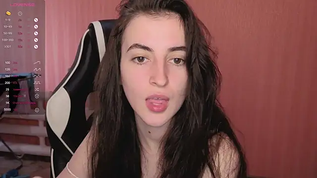 Snapshot of reaiss chatting on 09-20-25, 05:19 reaiss online show from 09-20-25, 05:19