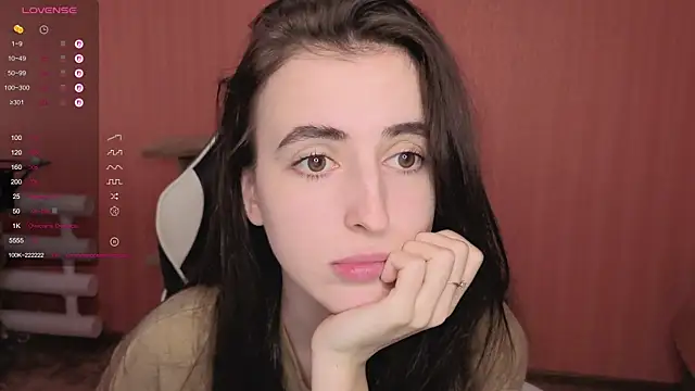 Snapshot of reaiss chatting on 10-06-25, 05:27 reaiss online show from 10-06-25, 05:27