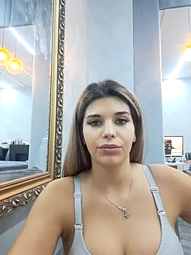 Snapshot of Bella_Posh chatting on 10-15-25, 05:51 Bella Posh online show from 10-15-25, 05:51