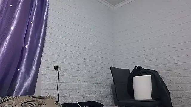 Ramona870 online show from 04-19-26, 09:30