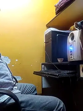 Snapshot of longsexji chatting on 03-08-25, 11:05 longsexji online show from 03-08-25, 11:05