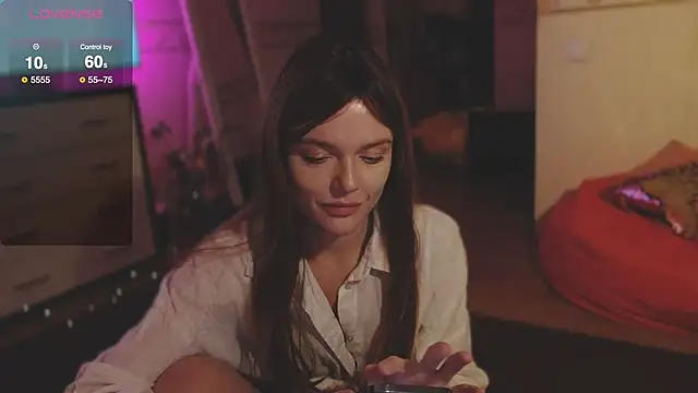 Snapshot of CherryRed_Girl chatting on 02-24-25, 12:41 CherryRed Girl online show from 02-24-25, 12:41