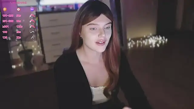 Snapshot of CherryRed_Girl chatting on 09-22-25, 09:06 CherryRed Girl online show from 09-22-25, 09:06