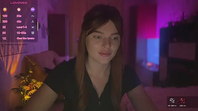 Snapshot of CherryRed_Girl chatting on 11-10-25, 08:08 CherryRed Girl online show from 11-10-25, 08:08