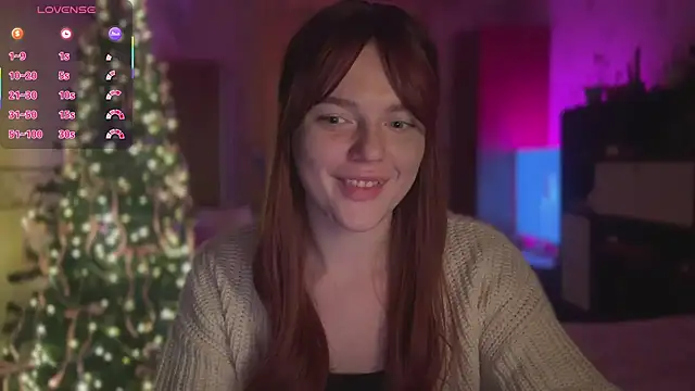 Snapshot of CherryRed_Girl chatting on 12-16-25, 11:43 CherryRed Girl online show from 12-16-25, 11:43