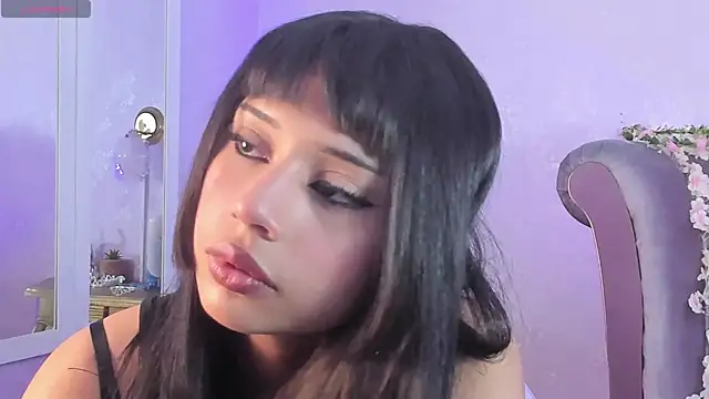 Seren Bleck online show from 11-19-25, 02:55