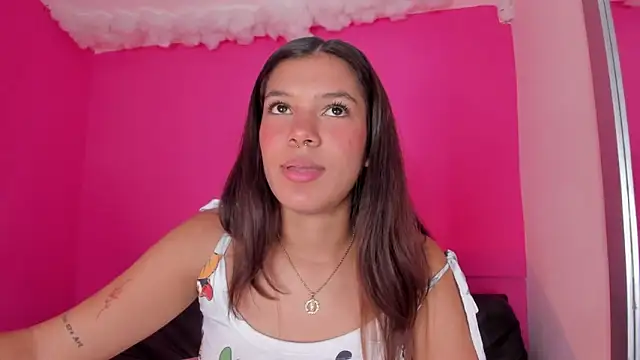 Snapshot of violett_24_ chatting on 03-08-25, 03:13 violett 24 online show from 03-08-25, 03:13