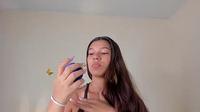 Snapshot of violett_24_ chatting on 11-04-25, 07:02 violett 24 online show from 11-04-25, 07:02