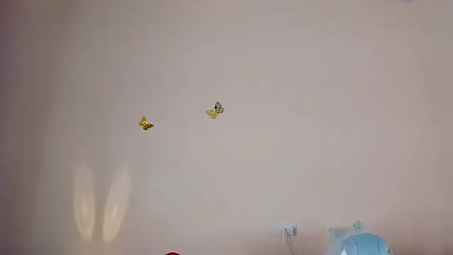 Snapshot of violett_24_ chatting on 11-14-25, 01:15 violett 24 online show from 11-14-25, 01:15