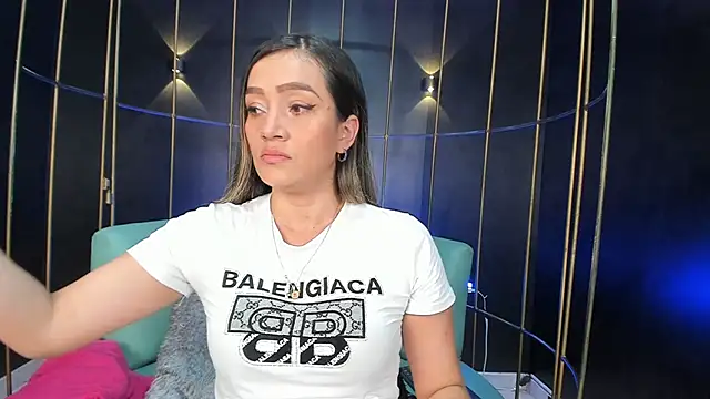 Gabriellacox online show from 10-11-25, 07:34