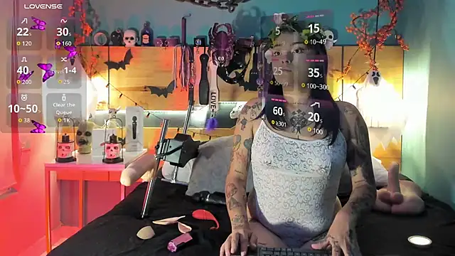 ChloeAllennn online show from 10-26-25, 12:27