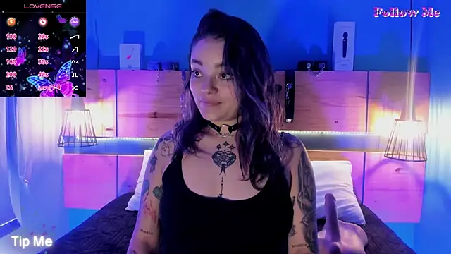 ChloeAllennn online show from 11-24-25, 11:54