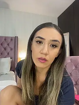 natashaleightt online show from 10-26-25, 11:09