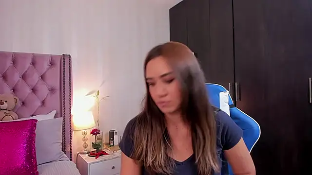 natashaleightt online show from 05-30-26, 01:35