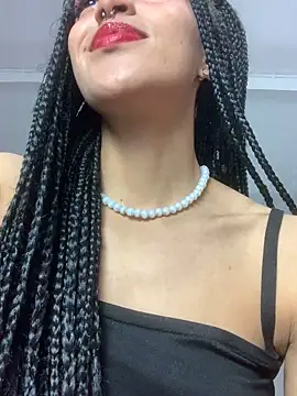 Snapshot of MichelleDiaz_Pink chatting on 03-06-25, 03:35 MichelleDiaz Pink online show from 03-06-25, 03:35