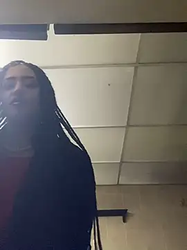 Snapshot of MichelleDiaz_Pink chatting on 03-08-25, 06:32 MichelleDiaz Pink online show from 03-08-25, 06:32