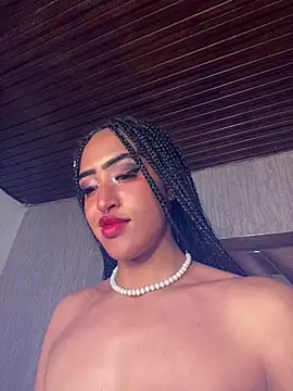 Snapshot of MichelleDiaz_Pink chatting on 03-16-25, 10:55 MichelleDiaz Pink online show from 03-16-25, 10:55