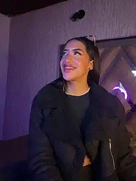 Snapshot of MichelleDiaz_Pink chatting on 11-09-25, 01:26 MichelleDiaz Pink online show from 11-09-25, 01:26