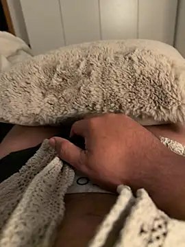 Snapshot of shavyforgirls chatting on 02-26-25, 11:59 shavyforgirls online show from 02-26-25, 11:59